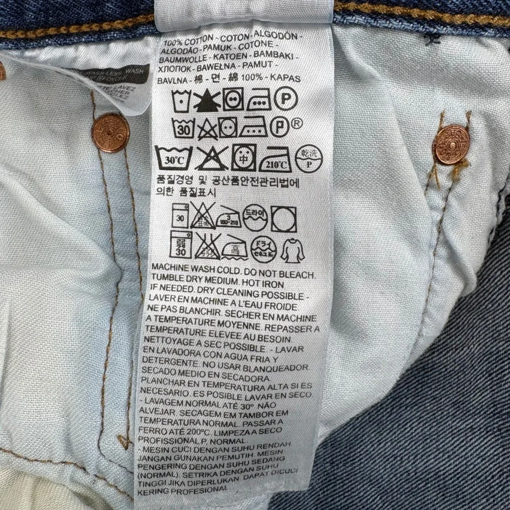 Levis 501 Jeans Mens 40x32 Blue Straight Leg Button Fly Thrashed Grunge Classic